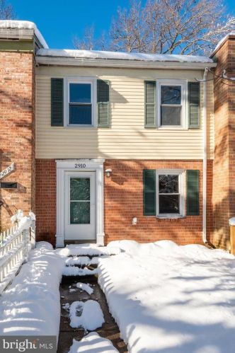 2910 Wetherburn Ct, Woodbridge, VA 22191-4632