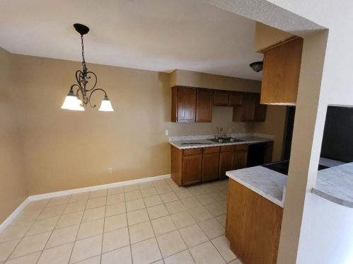 7402 Nantucket Dr, Fort Worth TX  76140-2068 exterior