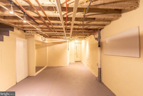 1649 Hunting Park Ave, Philadelphia PA 19140-2826 exterior