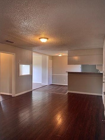 7321 Falmouth Dr, Fort Worth TX  76140-2053 exterior