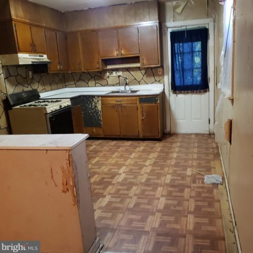 1814 22nd St, Philadelphia PA 19140-4703 exterior