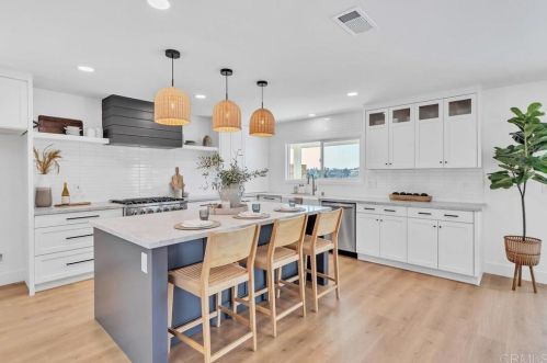 5929 Del Cerro Blvd, San Diego, CA 92120-4517