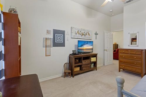 5800 Fathom Dr, Fort Worth TX  76135-7013 exterior