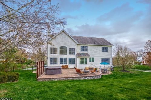 52 Vista Dr, Roxbury Township, NJ 07836-4029