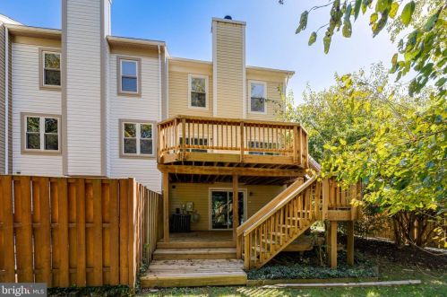 2938 Schoolhouse Cir, Silver Spring MD 20902-2561 exterior