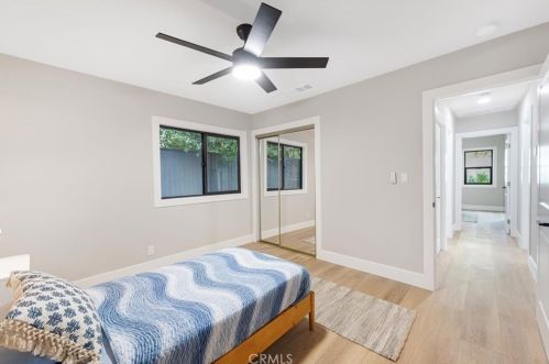 14942 Camarillo St, Van Nuys CA  91403-2004 exterior