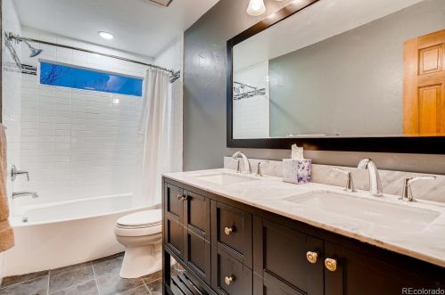 8088 Leyden St, Englewood CO 80112-3061 exterior