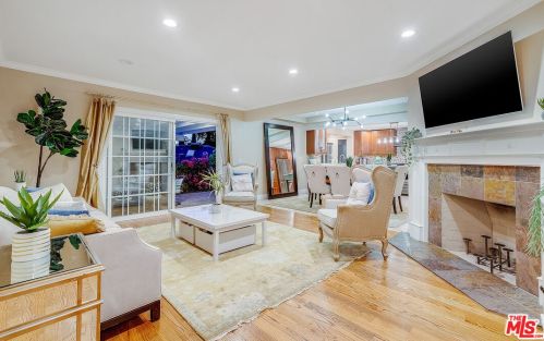 4915 Glencove Ave, Glendale CA 91214-1610 exterior