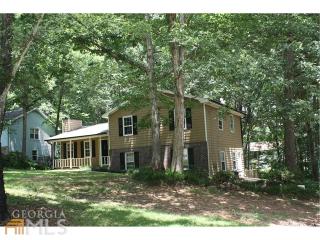 2592 Spring St, Dacula, GA 30019-1425