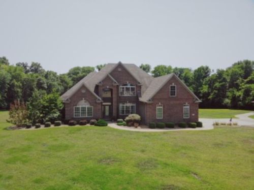 625 Jennifer Ave, Brownsville, IL 62821-2270