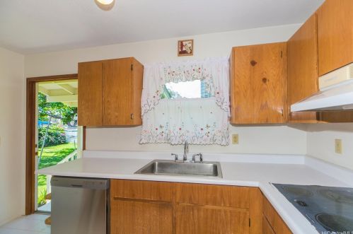 1158 Kealaolu Ave, Honolulu HI  96816-5419 exterior