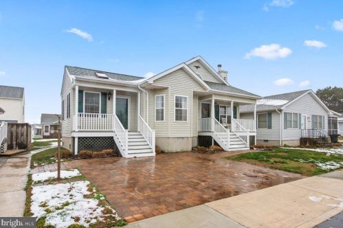 13609 Barge Rd, Ocean City, MD 21842-5841