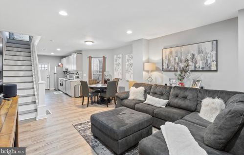 5311 Grays Ave, Philadelphia PA  19143-5820 exterior