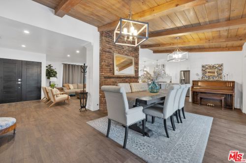 6222 Altura Ave, Glendale CA  91214-2325 exterior