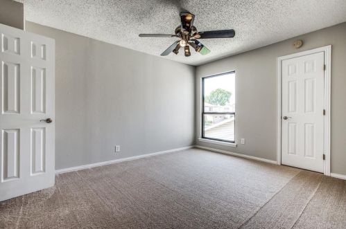 409 San Mateo Dr, Garland TX  exterior