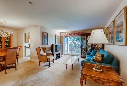 1504 Pheasant Trail Dr, Arlington Hts, IL 14067-7600