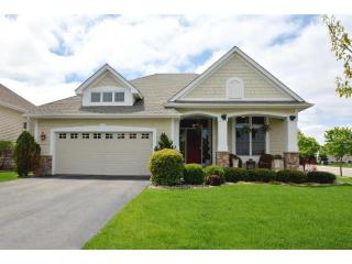 10755 Oak Grove Blvd, Saint Paul, MN 55129-8318