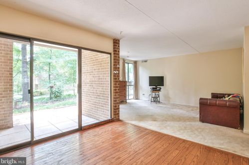 1554 Moorings Dr, Herndon, VA 20190-4281