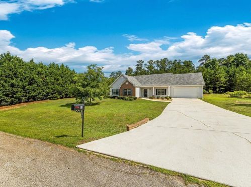 45 Ardella Dr, Porterdale, GA 30016-9059