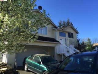 7831 Upper Ridge Rd, Everett WA  98203-6306 exterior