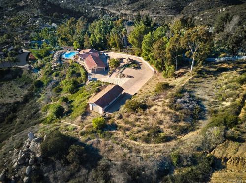 2467 Cerro Sereno, El Cajon, CA 92019-1230