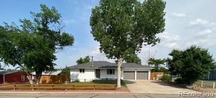 380 Pine St, Keenesburg, CO 80643-8009