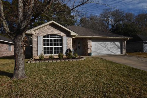 371 Frederick Cir, Flint, TX 75762-9009