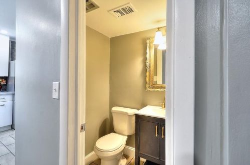 2504 Bradford Sq, Atlanta GA  30345-1336 exterior