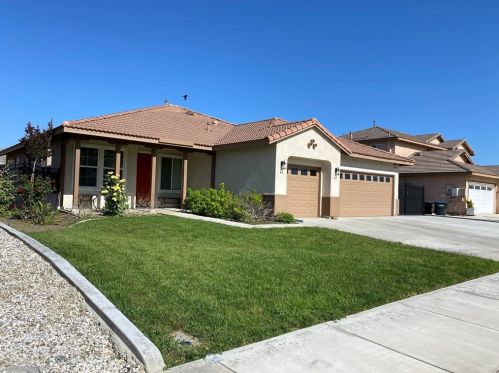 159 Holsteiner Cir, San Jacinto, CA 92582-3221