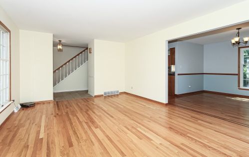 258 El Paso Ln, Carol Stream IL  60188-1737 exterior