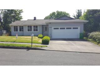 4040 1st Pl, Damascus, OR 97080