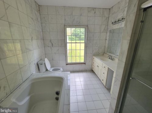 2001 Marymont Rd, Silver Spring MD 20906-1241 exterior