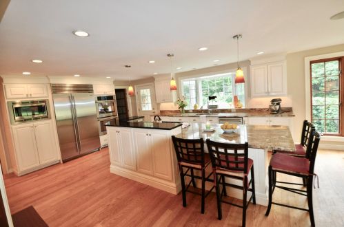 33 Pepperell Rd, Hollis, NH 03049-6432