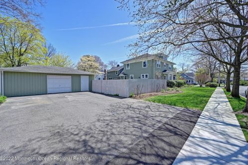 197 Hudson Ave, Tinton Falls NJ 07701-2140 exterior