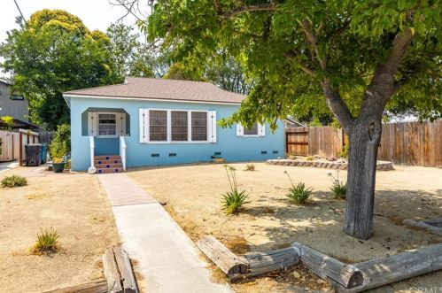 229 Oak St, Lake Nacimiento, CA 93446-3109