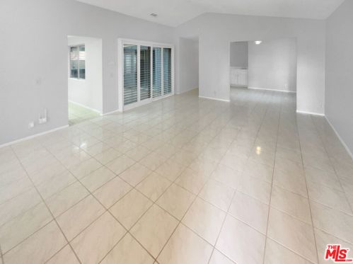 8504 Meadowridge St, Anaheim CA  92808-1221 exterior