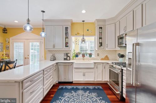 816 Kenneth Pl, Leesburg, VA 20175-8984