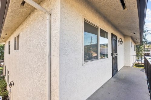 2003 Avenida Vista Delmonte, Simi Valley CA  93063-4062 exterior