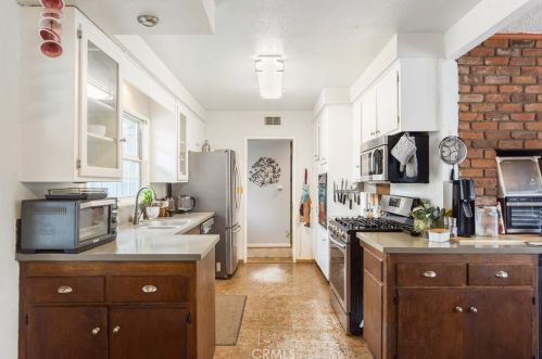 2597 Central Ave, Riverside CA  92506-3409 exterior