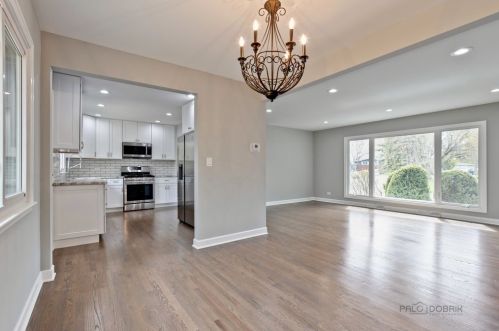 1019 Castlewood Ln, Bannockburn IL  60015-2609 exterior