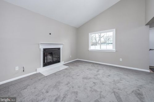 19 Cedar Pl, Auburn, NJ 08085-1414