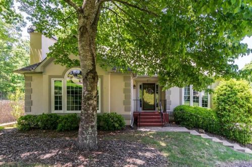 3897 Beacon St, Marietta, GA 30062-6919