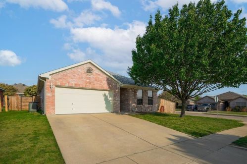 6312 Seal Cv, Fort Worth, TX 76179-4132