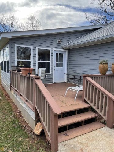 149 Elmina Dr, Toccoa, GA 30577-7462