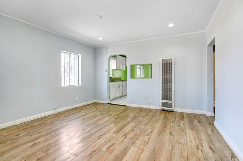 210 Cocoa St, Compton, CA 90220-3717