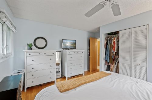 1111 2 St, Saint Paul MN  55112-3436 exterior