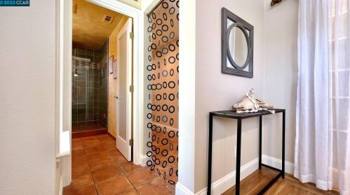 2031 Hoover Ave, Concord CA  94523-4621 exterior