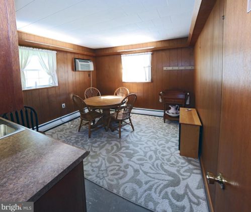 25 Roosevelt Blvd, Lancaster PA  17601-4039 exterior