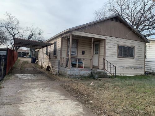 1009 Spurgeon St, Fort Worth, TX 76115-3627