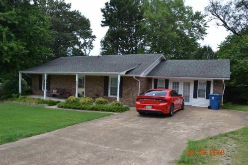 133 Taylor St, Trenton, TN 38382-3315